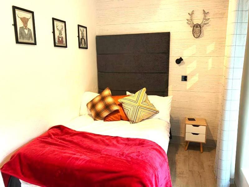 Zipworld Waterfalls Eryri Dogs Welcome 3 Bed Sleeps 5 Блайнай-Фестініоґ Екстер'єр фото